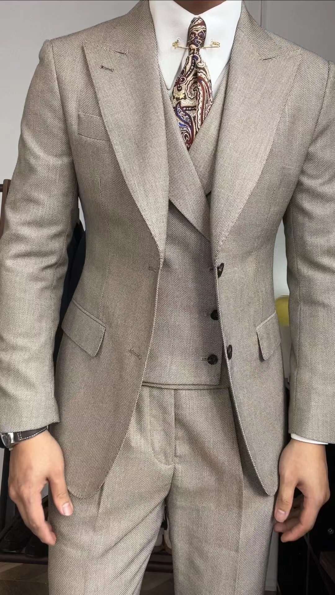 Gregory Single-Breasted Suit - Image 3