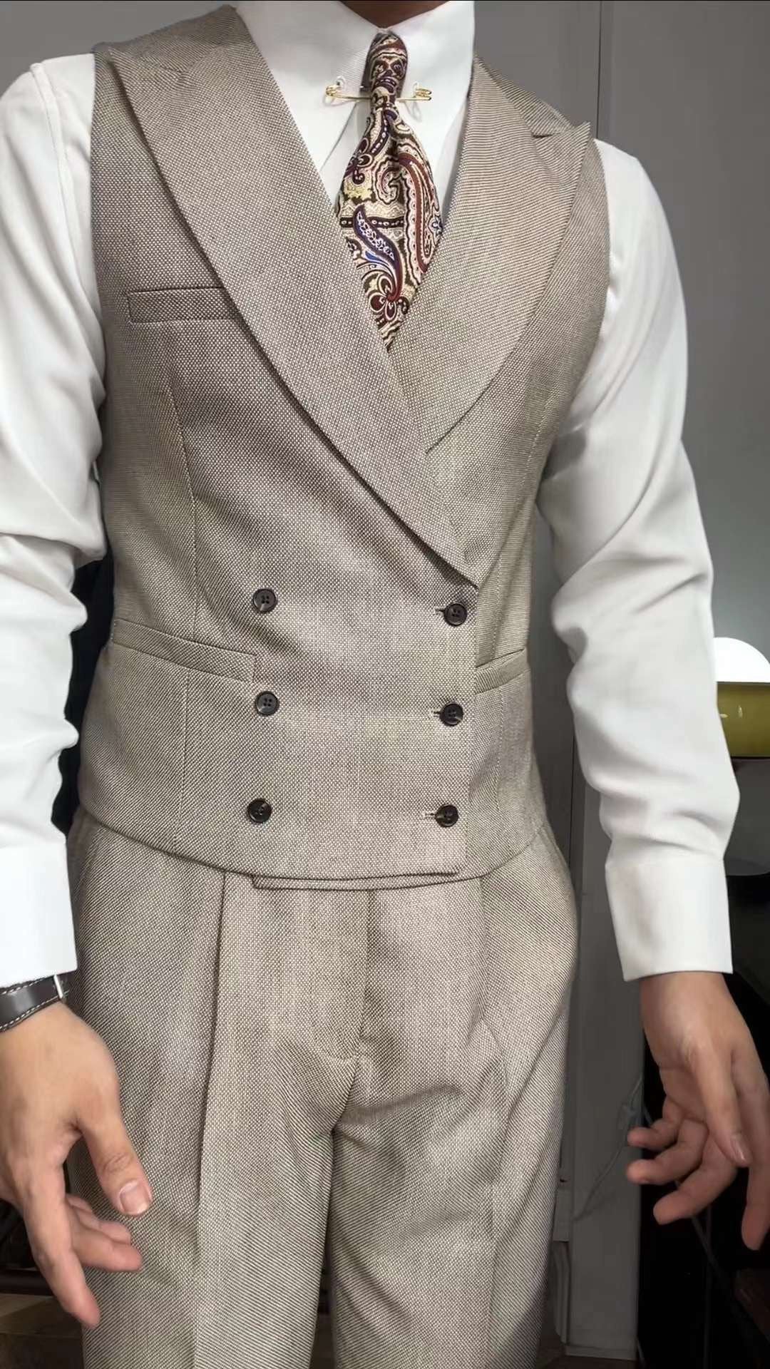 Gregory Single-Breasted Suit - Image 5