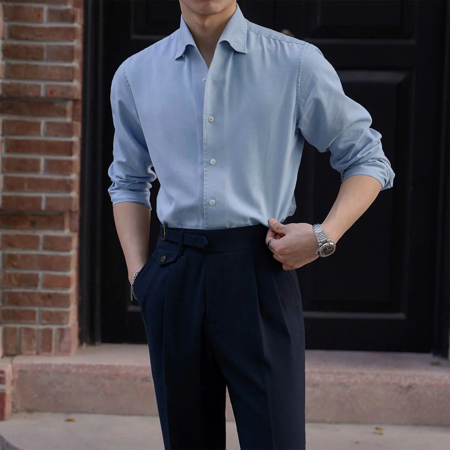 Modern Denim Shirt with Hidden Button-Down Collar - Image 3
